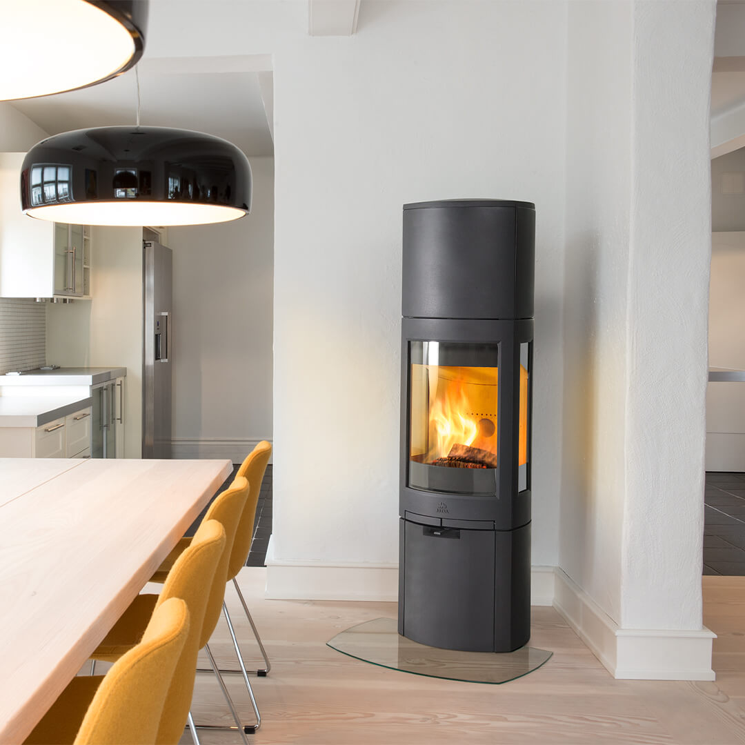 Let your fireplace lower your heating costs Jotul